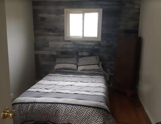 Burnt River Bungalow - - 2