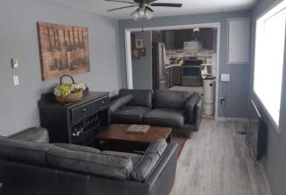 Burnt River Bungalow - - 8