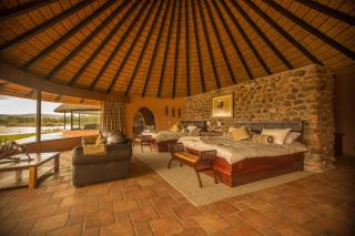 Mount Etjo Safari Lodge - Kalkfeld - 7