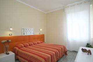 Riviera Apartments - 3