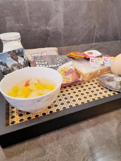 Hotel The York - Noida - 4