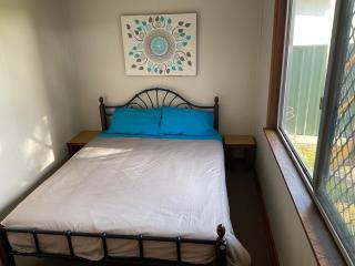 dhu drop inn - 1