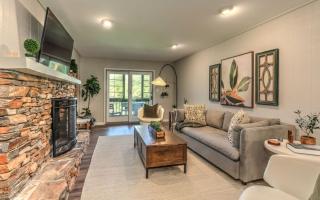 Creek View Villa - Full kitchen cozy fireplace Wifi golf course views - Holcomb - 4