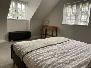 The Lodge at Crown Point, Entire Place, Private Secure Parking, EV Point, Brand new - 2