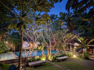 Astuti Gallery Homestay - Yogyakarta - 0