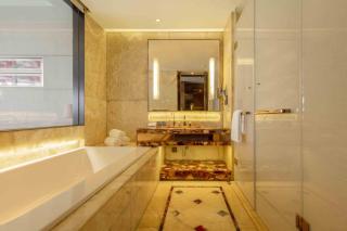Sheraton Huzhou Taihu Lake Hot Spring Resort & Spa - Huzhou - 5
