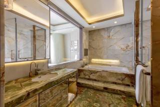 Sheraton Huzhou Taihu Lake Hot Spring Resort & Spa - Huzhou - 1