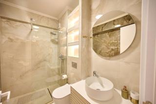 Wave n’ Sea Apartment in Infinity Beach Resort - parking - 6