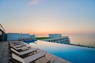 Infinity by Sea Apartment Beach Resort - parking - Mamaia - 8