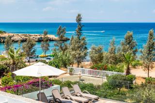 Beach Front Aqua Marina by Ezoria Villas - Paralimni - 3