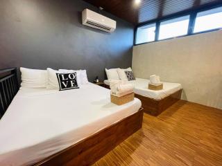 Loft-type Pool Villa near Clark (Casa Isabela) - - 8