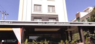 Hotel The Marque Mathura - 2