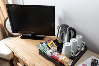The Resolution Hotel - Whitby - 2