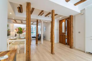 Edificio Calixto by Plaza Mayor Apartamentos - 1