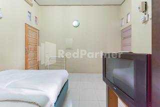 Ana Guest House Syariah Mitra RedDoorz - Banjarbaru - 8