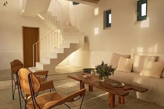 Naousa Villa with pool, garden and view - 2