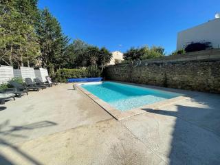 Velezia Guesthouse - Roujan - 1