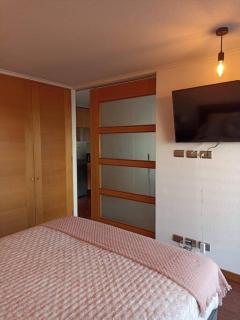 Dpto Costanera Center, Metro Los Leones 1 dorm - Santiago - 2