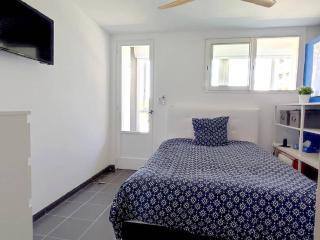 T2 climatisé avec jardin, Wi-Fi et parking sécurisé à 100 m des plages - FR-1-316-301 - Six-Fours-les-Plages - 6