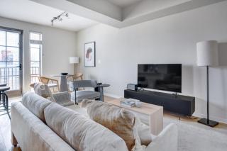 Little Italy studio w gym pool nr light rail SAN-6 - 9