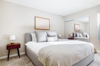 Glendale 1BR w Gym Pool walkable location LAX-422 - 2