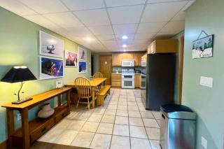 Boyne Mountain Getaway, Unit B - Boyne Falls - 6