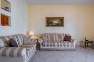 GuestHost - Giardini Naxos Roomy Flat near the Sea - 5