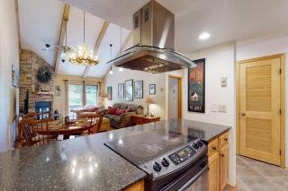 Brown Bear Lodge #322 - 1