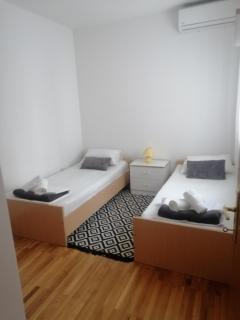 APARTMENT ARIELA near Garden resort - Tisno - 3
