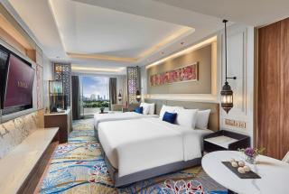 Valia Hotel Bangkok - 1