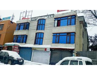 Hotel Muneer Ishfan, Srinagar - Srinagar - 1