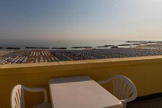 Hotel Royal - 4