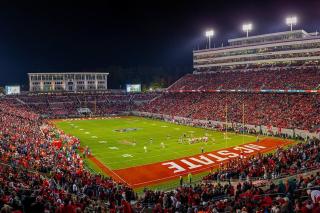 Large groups l NC State l PNC Arena l Deck w/grill - Cary - 9