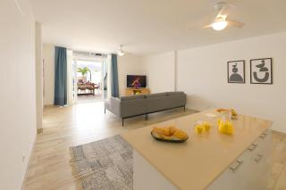Bella, modern 4 bed Playa Blanca - 7