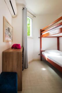 Tropical Cocooning - 1