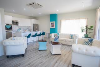 The Cove - Condo Hotel - Palm Beach Strip - Palm-Eagle Beach - 6