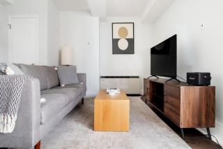 UES 1br w gym nr art museums NYC-1180 - 8