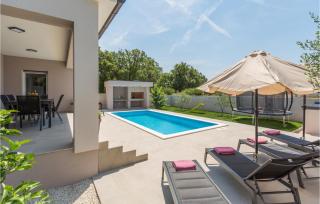 Amazing Home In Galizana With Wifi - Galižana - 3