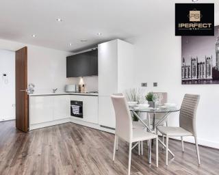 Luxe Modern Apartment By Your Perfect Stay Short Lets Birmingham - Birmingham - 1