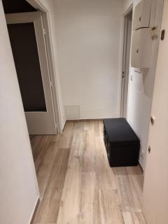 Superbe 3 pièces épurée de 65 m2, refait à Neuf, dans residence calme, climatisé, place de parking privée, à 800 m de la plage - Antibes - 3