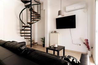 Mini Penthouse Loft with 2 Balconies Kipseli Athens - Atene - 3