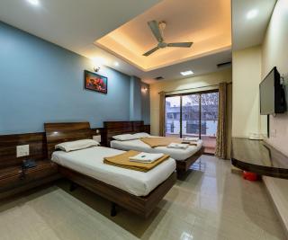 Hotel RadhaKrishna-Couple Friendly - Kolhapur - 1