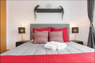 Host Wise - Deluxe Modern Flat w Balcony - Porto - 9