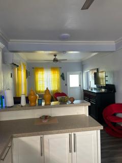 Lucia Bayview House - Glanvillia - 4