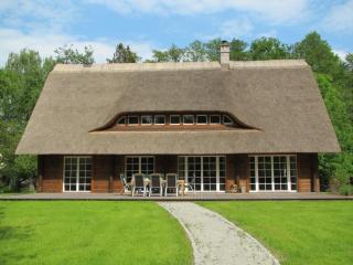 Exklusives Holzhaus - Burg - 9