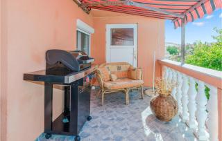 2 Bedroom Amazing Apartment In Vir - Lozice - 3