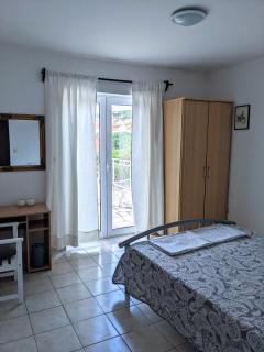 Central Studio Apartments & Dormitory Rooms - 5