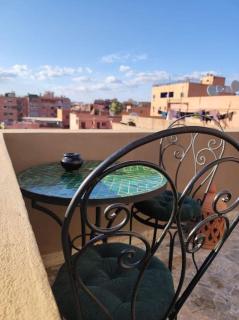 Plein centre Marrakech, grand balcon filant - Marrakech - 2