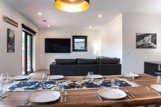 Stoke House by Revelstoke Vacations - 3