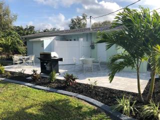 Modern Apartment - 2 of 4 - Punta Gorda - 2